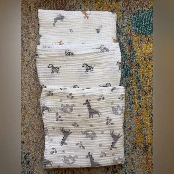 Other - Kids Animal Print Muslin Swaddle Blankets